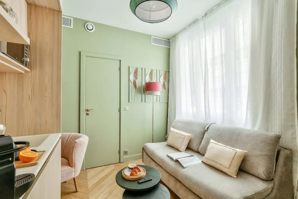 Romantic Getaway - Le Marais - With Ac Apartment