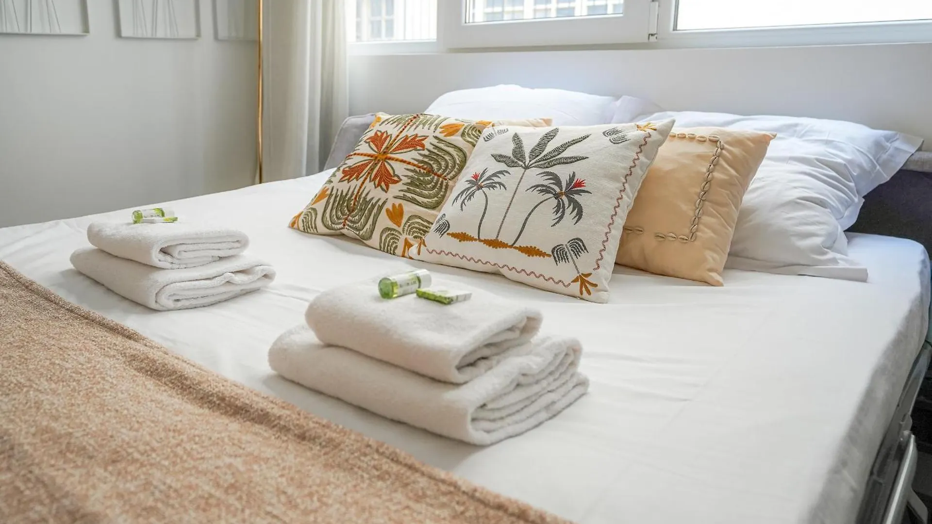 Romantic Getaway - Le Marais - With Ac *